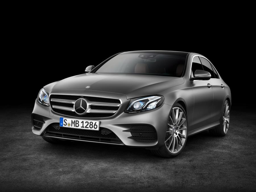  Mercedes-Benz E400 4Matic AMG Line 2016 года  (фото 2 из 29)